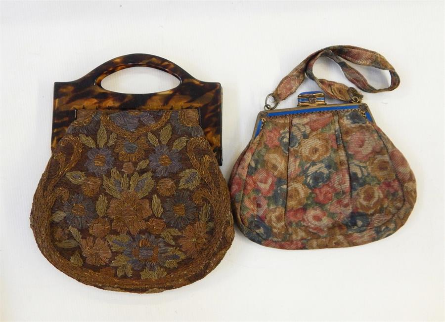Mid 19th century fabric fixed-frame evening bag wi - Image 4 of 6
