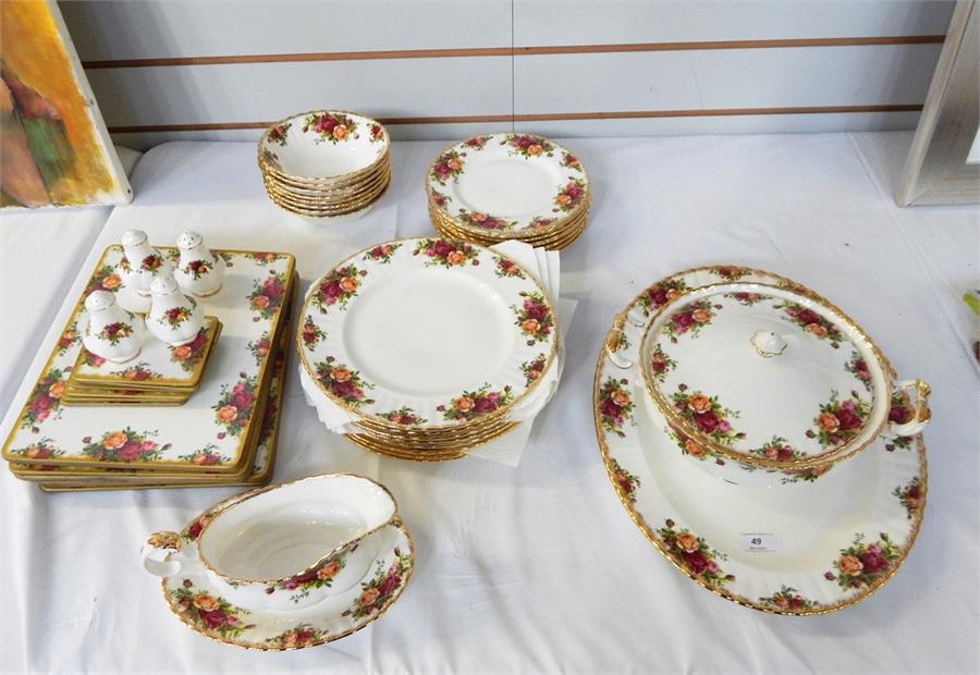 Royal Albert 'Old Country Roses' dinner service to comprise eight dinner plates, side plates, bowls,