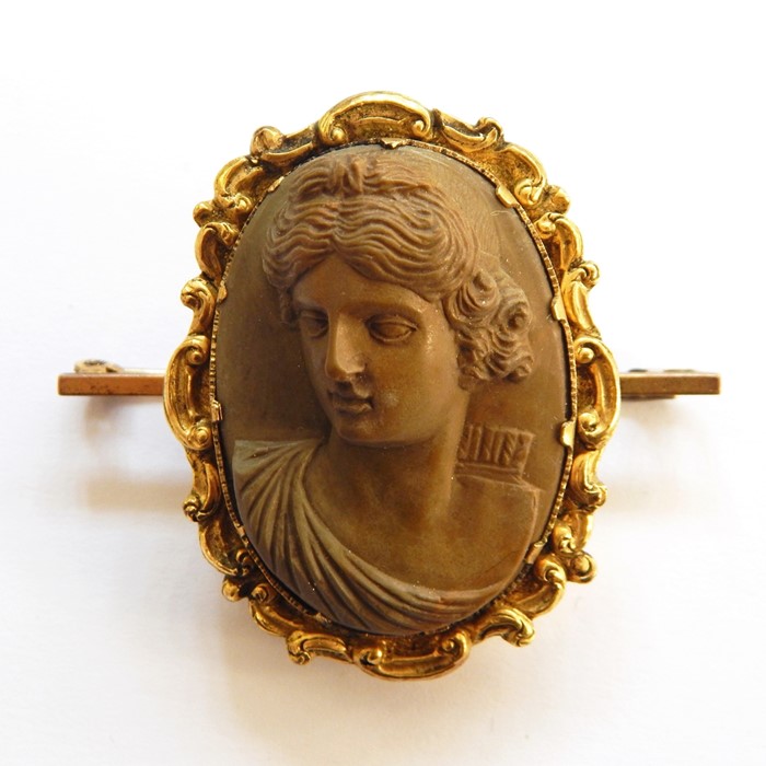 Victorian lava cameo brooch, oval with female classical head and shoulders portrait in relief and - Image 2 of 2