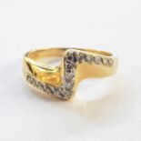 14ct gold and diamond modern ring, 4.3g