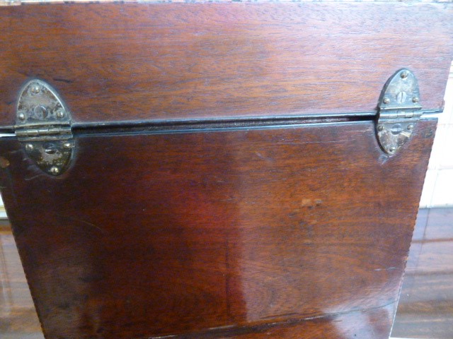 George III inlaid mahogany serpentine-fronted knife box, all cross-banded and with chequered - Image 6 of 11