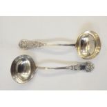 Pair of Queen's pattern ladles, London 1863, 4.2oz approx