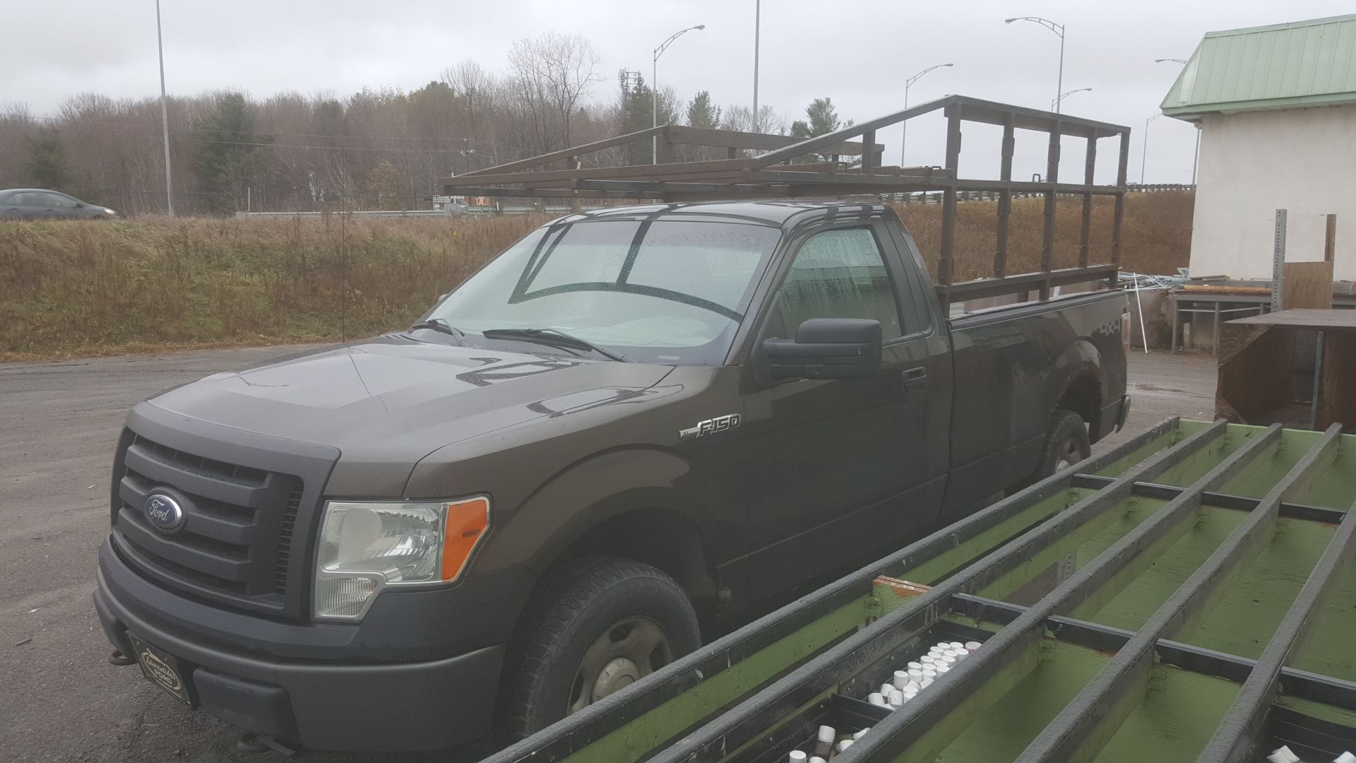 FORD F150 XL, 2009, 4.6L, 4X4, 275 701km, S/N 1FTPF14889KB21458 with metal structure (Brown) - Image 13 of 14