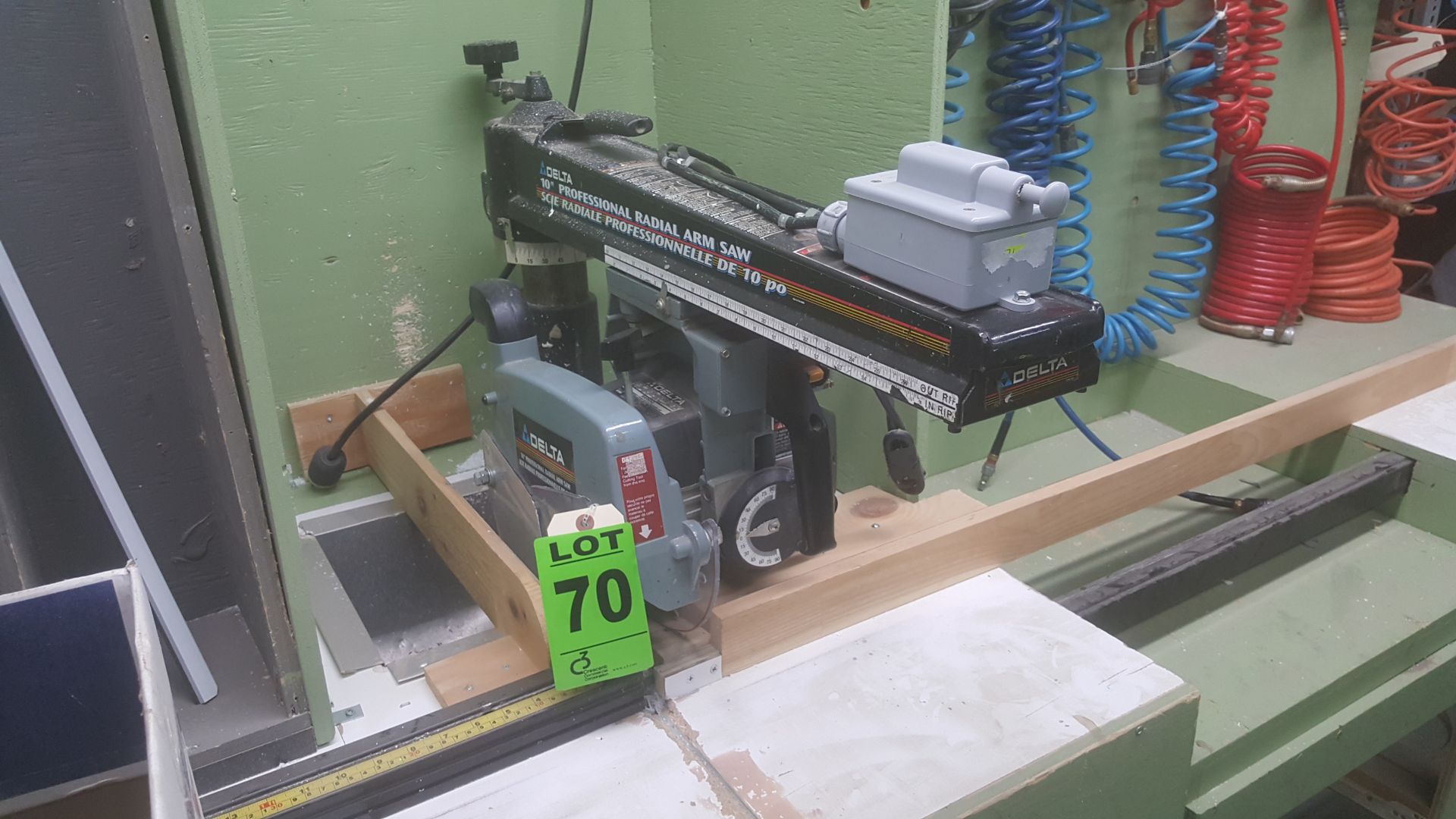 DELTA radial arm saw mod.424-02-131-0014 on metal frame