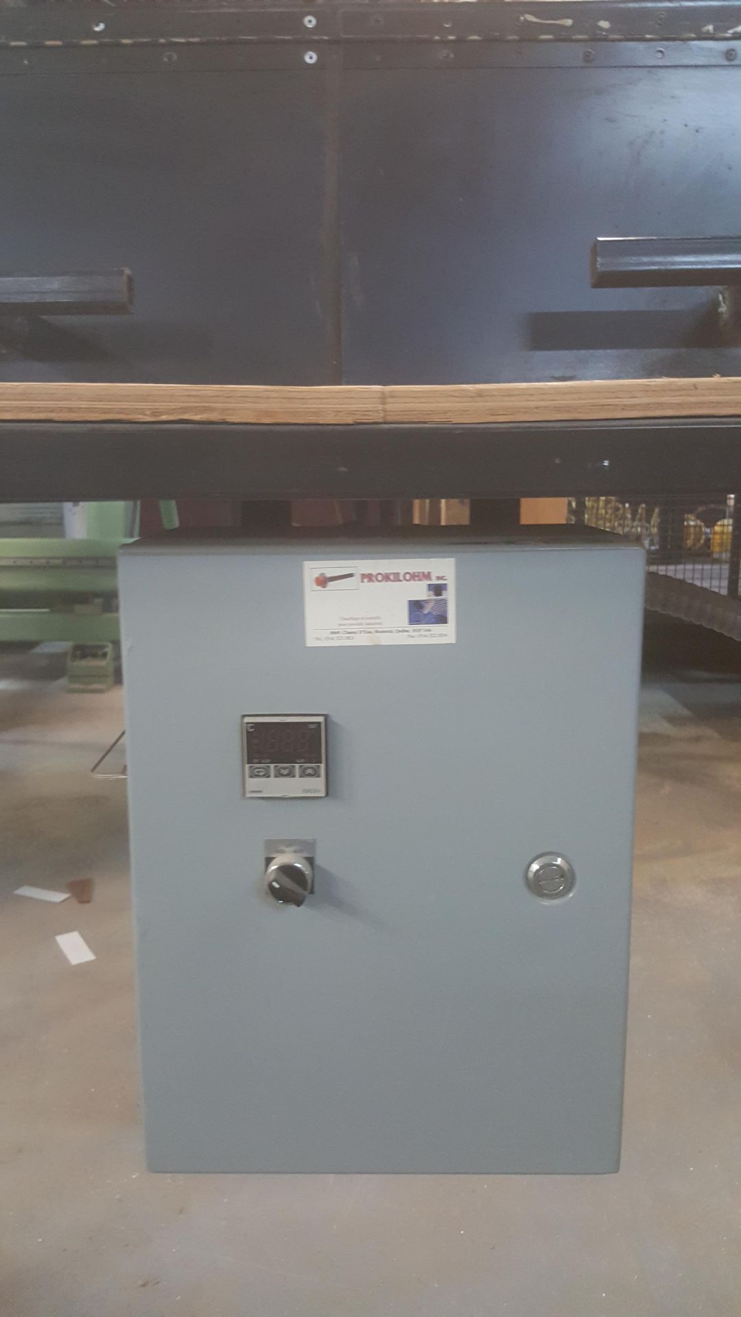 PVC Heater/Bender Oven on steel table. Dimensions including Oven and Base are 192"x24"x53"H - Image 4 of 8