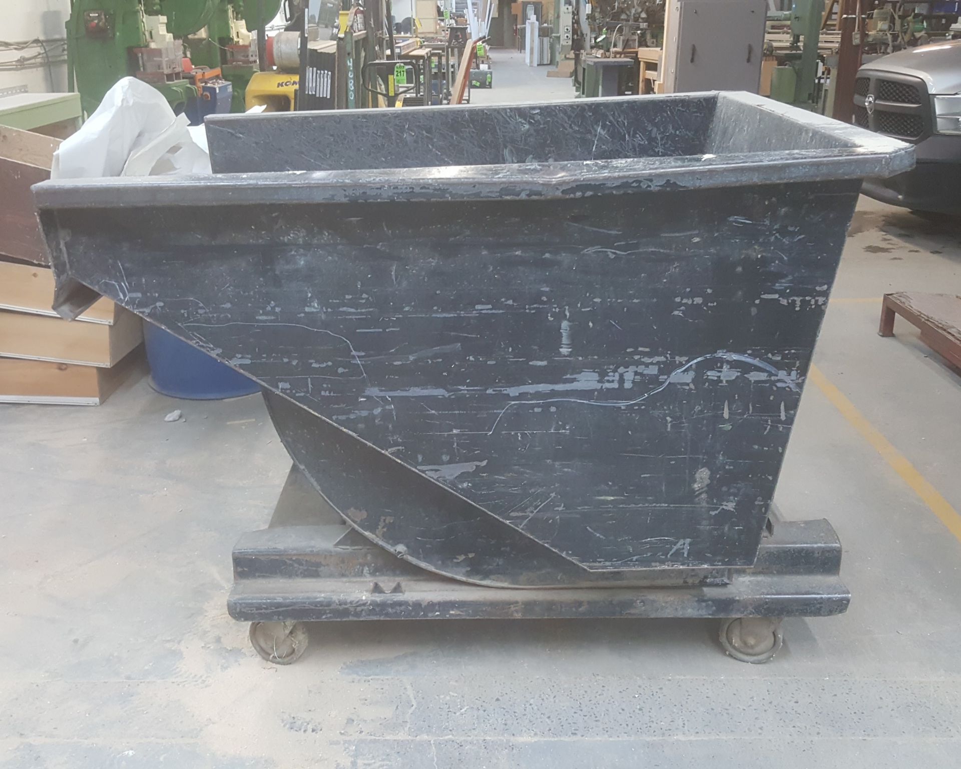 Steel Dumping bin on steel frame w/casters (54.5"x70"x52"H) - Image 3 of 4