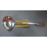 An Edwardian silver fiddle pattern ladle, Goldsmiths & Silversmiths Co Ltd, London 1909, approx. 8.9