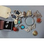 A collection of jewellery, to include Art Deco earrings, clip on plated earrings, a single silver