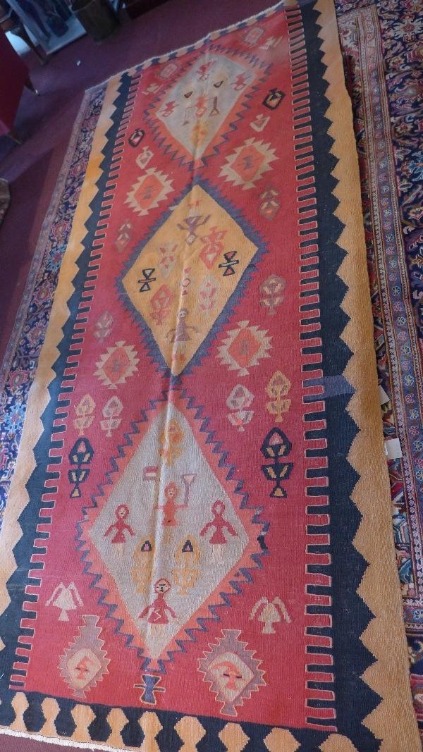 A fine South West Persian Qashqai kilim, triple pole medallion with repeating petal motifs on a