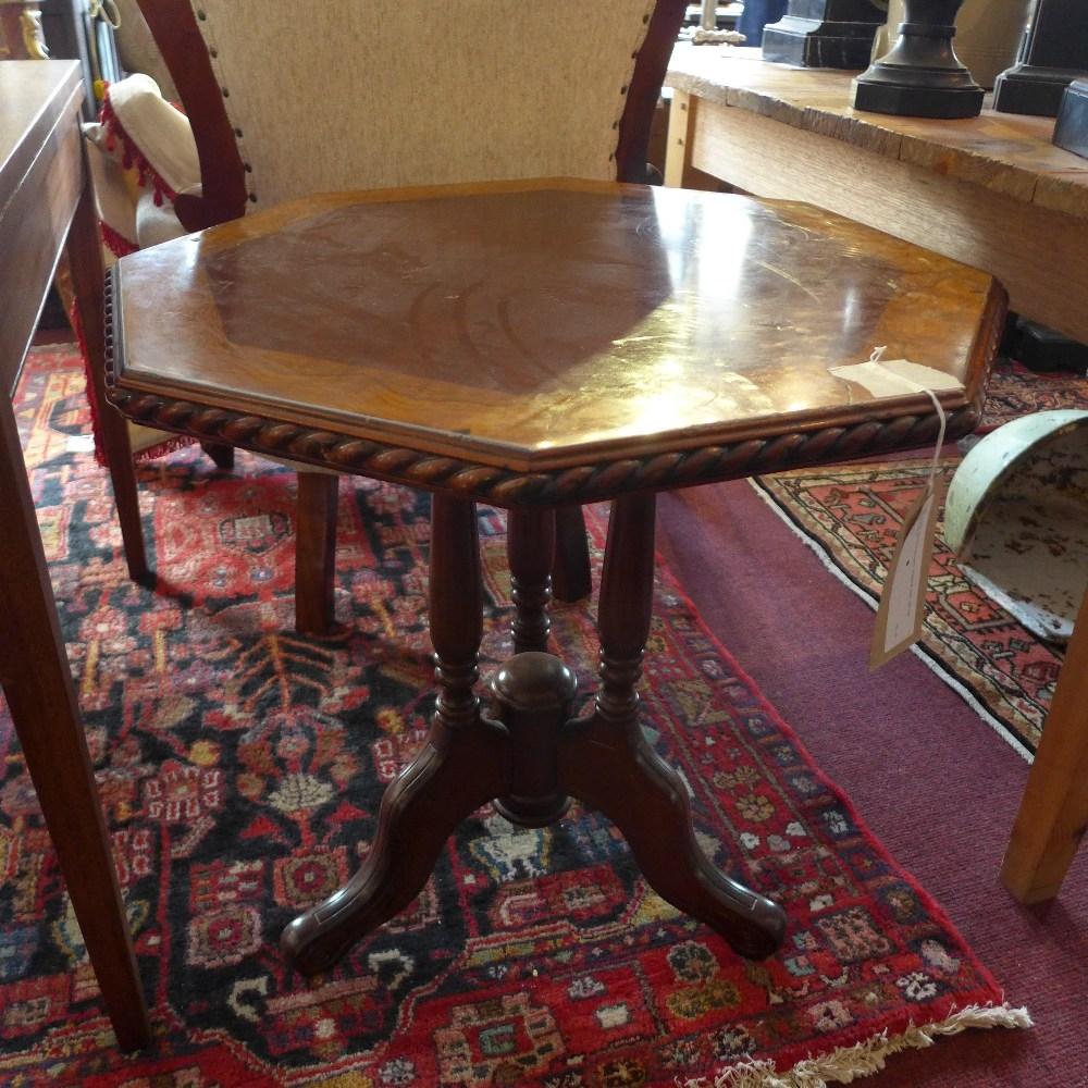 A 20th century mahogany octagonal table, with oak crossbanding - Image 2 of 4