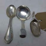 Three silver caddy spoons, including a Georgian fiddle pattern caddy spoon, Joseph Willmore,