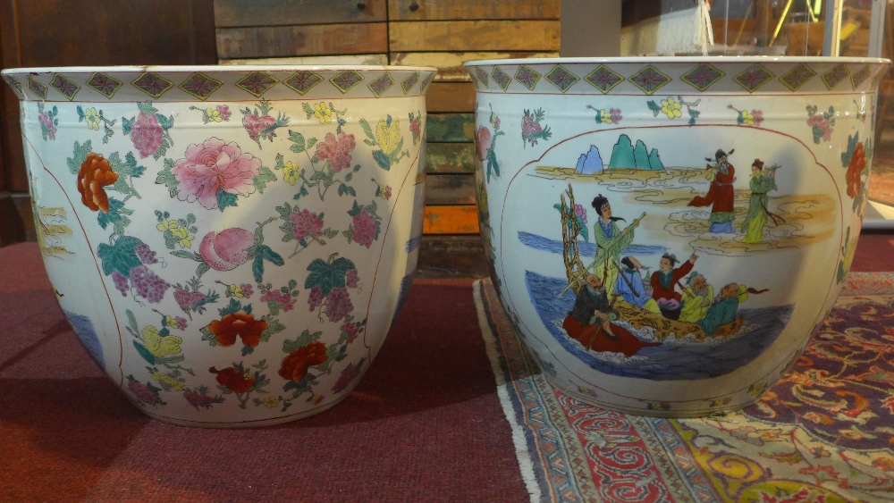 A pair of Chinese ceramic planters, H.38cm - Bild 4 aus 6