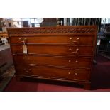 A Georgian style mahogany chest of four graduating drawers, raised on bracket feet, H.86 W.115 D.