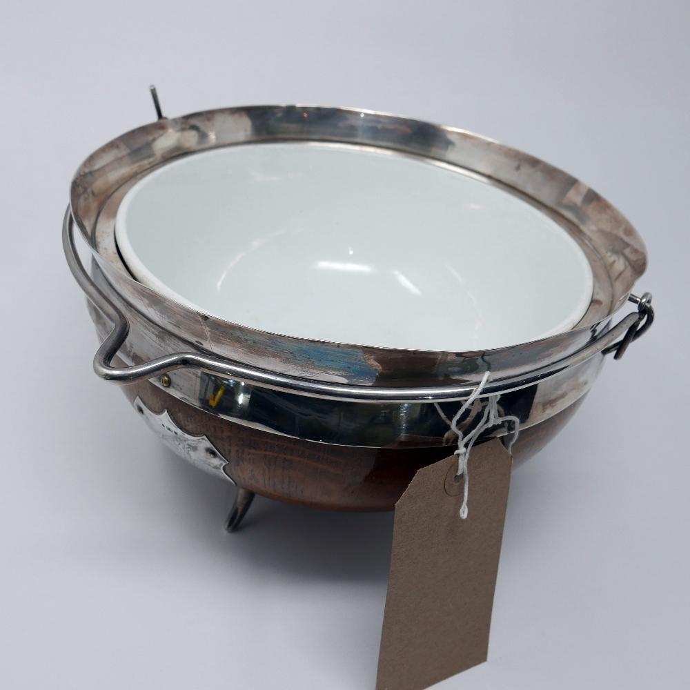 A Victorian silver and oak jardiniere by Henry Bourne, dated 1880, raised on silver peg feet with - Image 4 of 5