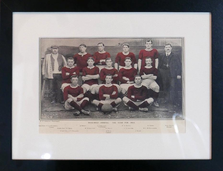 A printed team photo of Woolwich Arsenal Football Club 1905-6, framed and glazed, 19 x 27cm