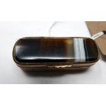 A late 19th/early 20th century agate and gilt metal vesta case