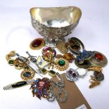 A collection of costume jewellery