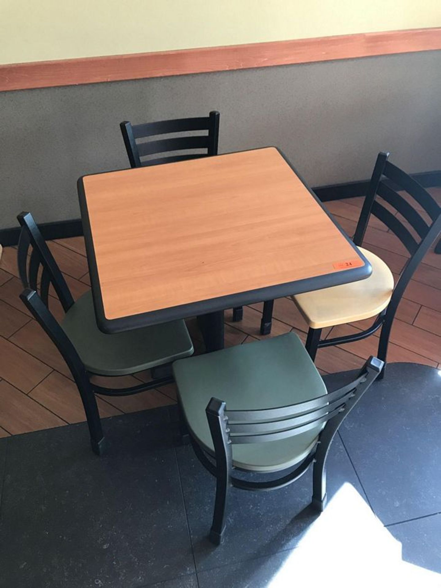 SQUARE TABLE WITH FOUR CHAIRS