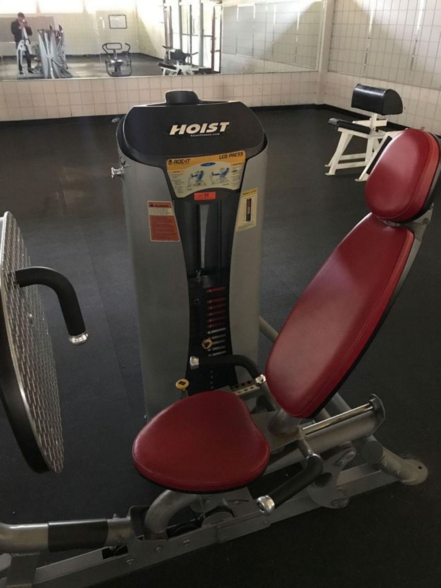 (THIS ITEM NO LONGER FOR INDIVIDUAL SALE) HOIST ROC-IT SELECTORIZED LEG PRESS MACHINE