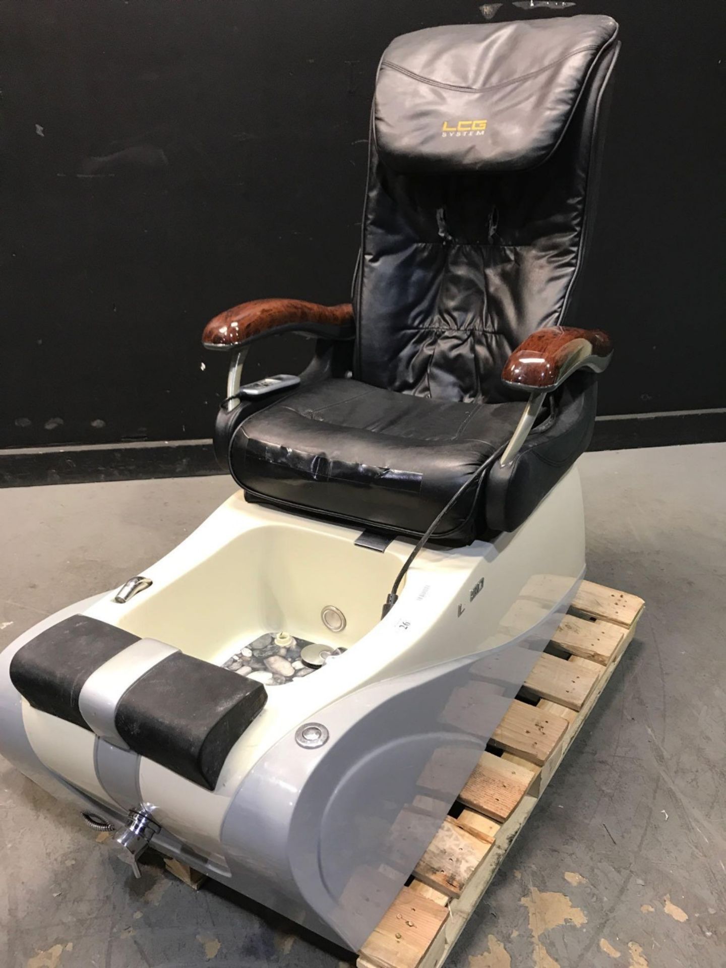 L280 PEDICURE CHAIRS