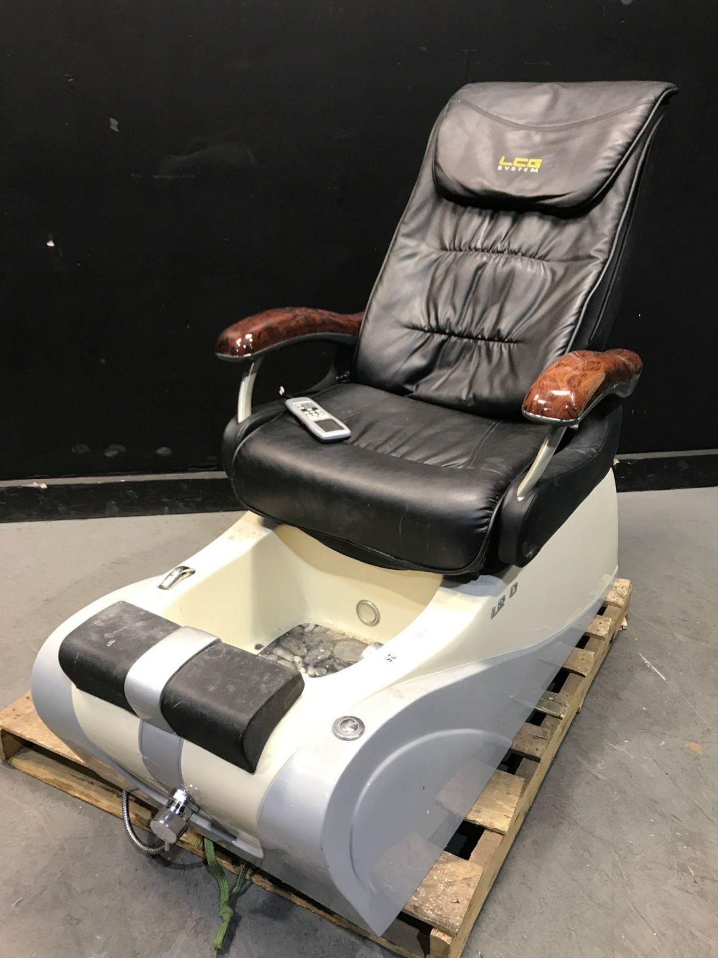 L280 PEDICURE CHAIRS