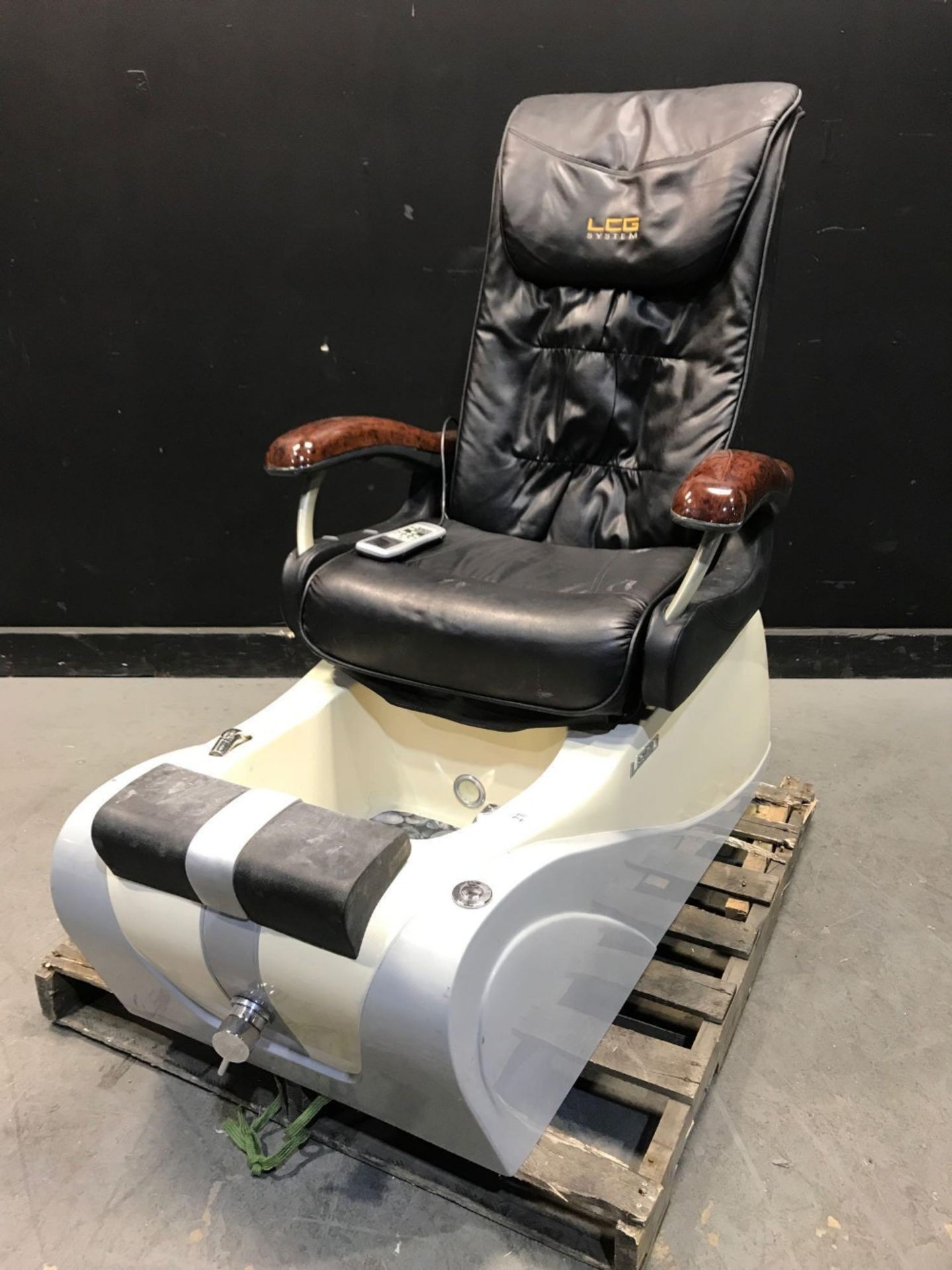 L280 PEDICURE CHAIRS