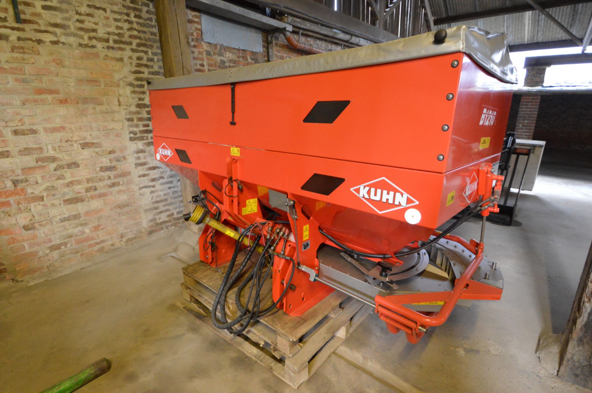 Kuhn Fertiliser Spreader MDS 1131