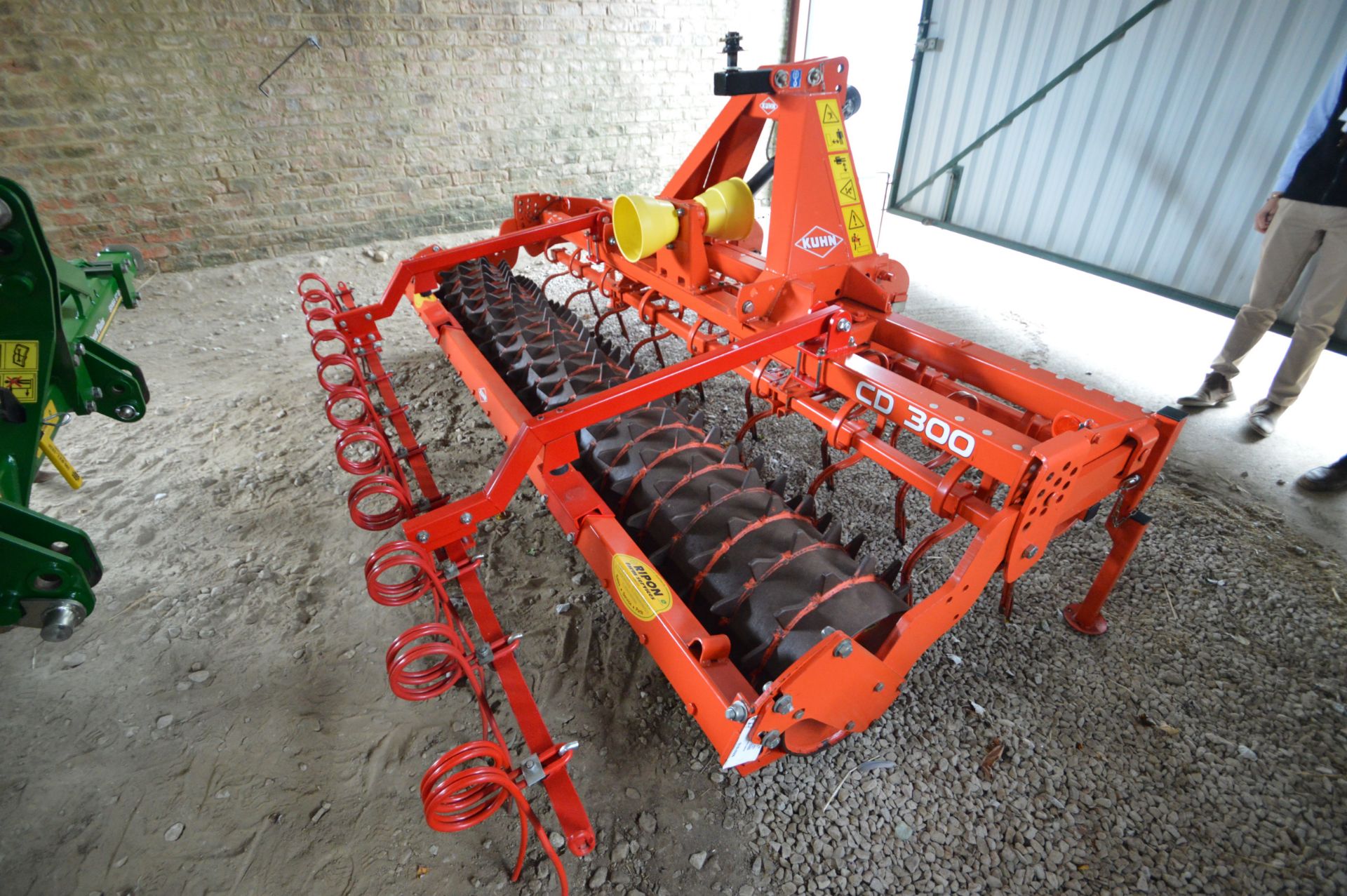 Kuhn CD 300 With Rear Harrow