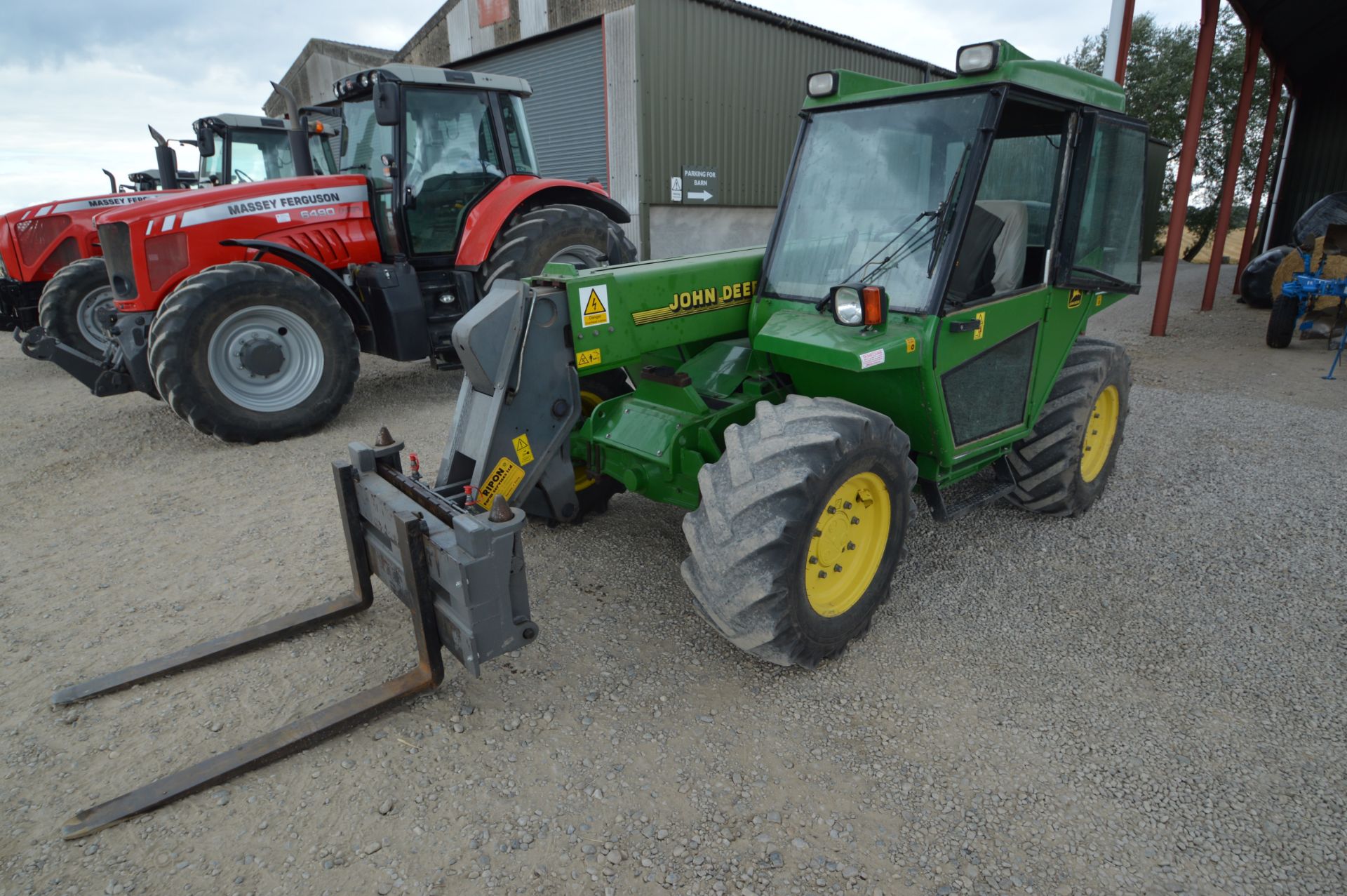 John Deere Telescopic Forklift 4400