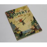 RUPERT ANNUAL 1945¦Condition Report:Price clipped, slight wear on edge of spine and cover co