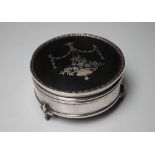 A SILVER AND TORTOISESHELL CIRCULAR LIDDED BOX - LONDON 1932, for Goldsmiths & Silversmiths of