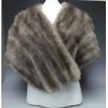 A LADIES VINTAGE SILVER MINK FUR WRAP / STOLE, fully lined, label reads 'Mme Rosita, Paulista, S.