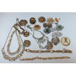 A COLLECTION OF VINTAGE COSTUME JEWELLERY, to include Damascene examples, together with a