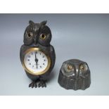 A GERMAN NOVELTY CLOCK IN THE FORM OF AN OWL, the circular dial stamped 'mercedes' Made in