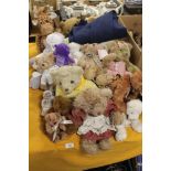 A LARGE QUANTITY OF SOFT TOYS TO INCLUDE TEDDY BEARS