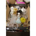 A BOX OF ASSORTED CHINA AND GLASSWARE