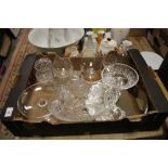 A TRAY OF ANTIQUE AND VINTAGE CUT GLASS TO INCLUDE A MIRROR BASED COMPORT, HEAVILY CUT GLASS BOWL,