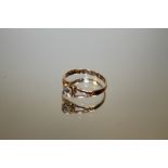 A HALLMARKED 9CT ROSE GOLD DRESS RING