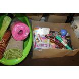 A QUANTITY OF ASSORTED ITEMS TO INCLUDE RUGS, YOGA MAT, ETC