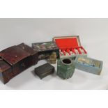 A QUANTITY OF MAINLY ORIENTAL STYLE ITEMS TO INCLUDE JEWELLERY BOXES