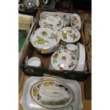 A QUANTITY OF ROYAL WORCESTER EVESHAM TEA AND DINNER WARE TO INCLUDE TUREENS