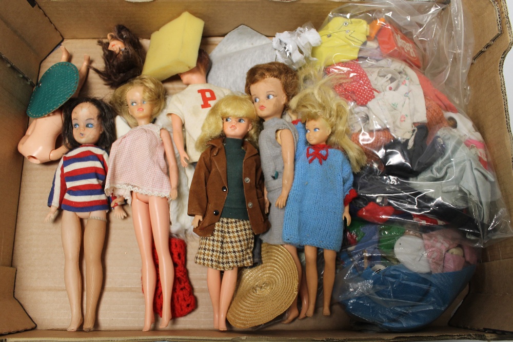 FOUR BOXED PELHAM PUPPETS, together with a small collection of Sindy, Tressy and other dolls to - Image 2 of 7