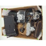 A BOX OF VINTAGE CAMERAS TO INCLUDE PAXETTE, KOROLL ETC