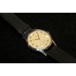A VINTAGE GENTS ROTARY JUNIOR WRISTWATCH