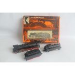 A MARKLIN HO GAUGE 4-6-2 HEAVY GOODS LOCOMOTIVE, No 01 097 and trailing tender, together with a