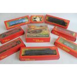 A COLLECTION OF 26 BOXED TRIANG HORNBY 'OO' GAUGE CARRIAGES AND ROLLING STOCK to include a Side