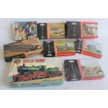 A QUANTITY OF MAINLY UNMADE 'OO' GAUGE TRACKSIDE ACCESSORIES PLASTIC CONSTRUCTION KITS, by