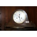 A VINTAGE OAK NAPOLEON HAT MANTLE CLOCK