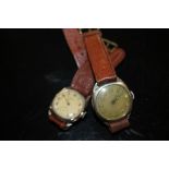 TWO VINTAGE GENTS WRISTWATCHES ¦