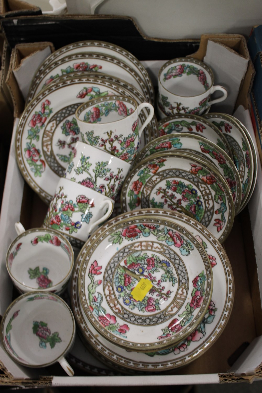 A SMALL TRAY OF VINTAGE COALPORT INDIAN TREE CHINA